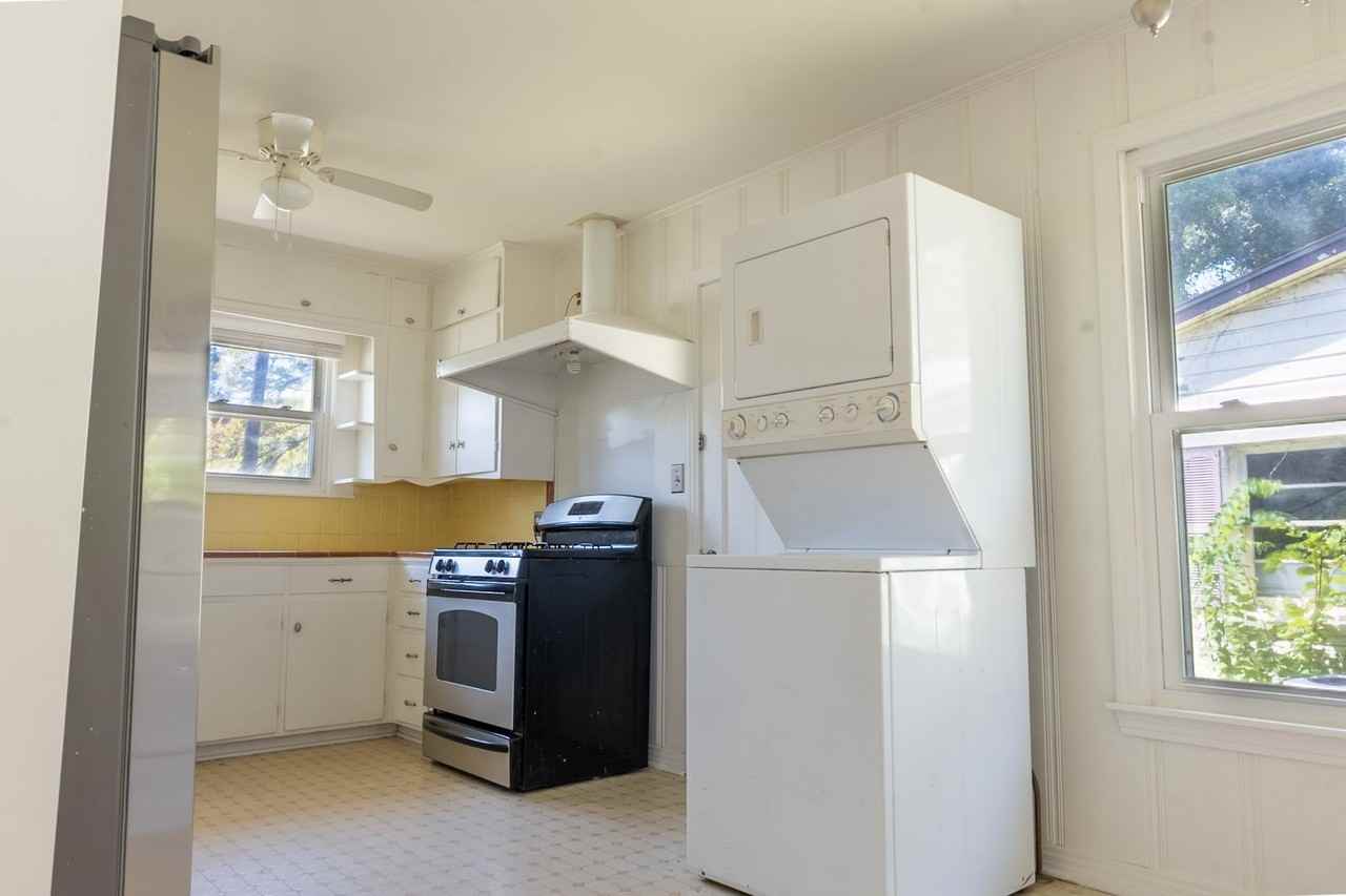 2444 Sunnybrook Dr - Photo 6 of 13