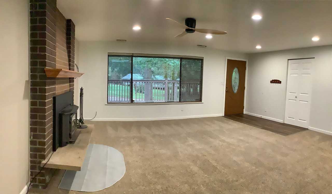 4491 Terrace Way Se - Photo 5 of 40