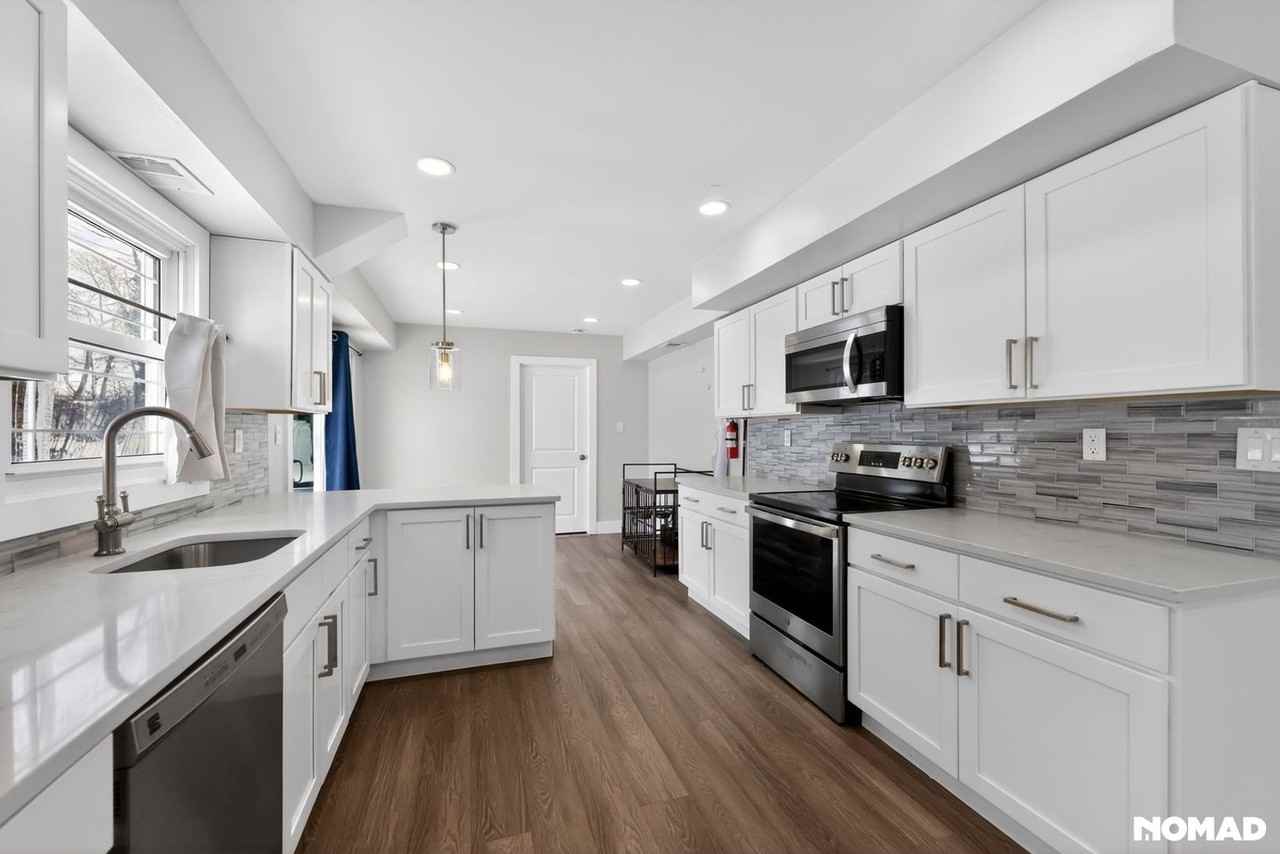 10 Evergreen Ct - Photo 5 of 32