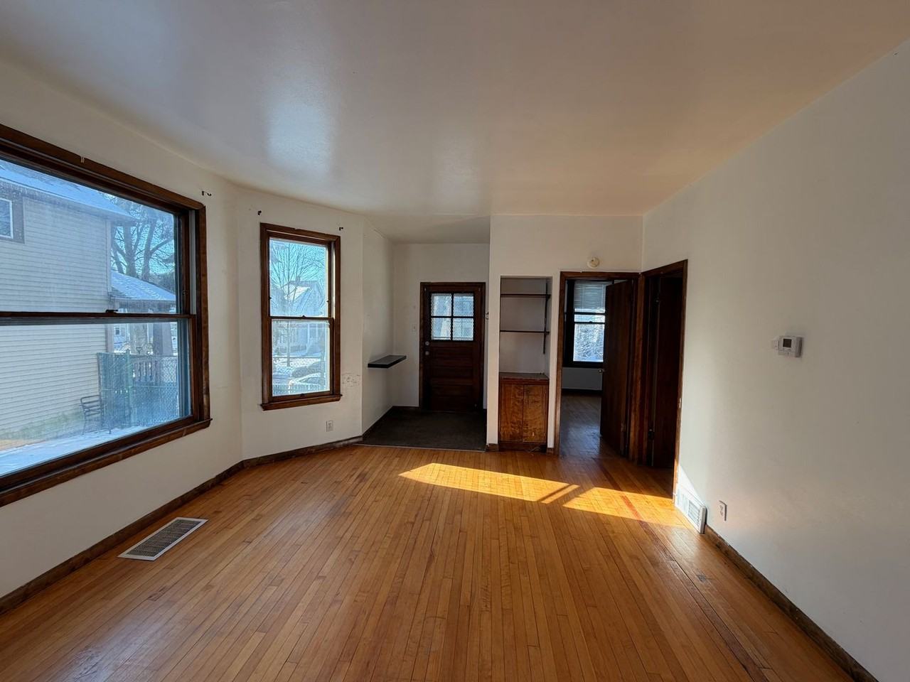 3232 N Bartlett Ave - Photo 3 of 8