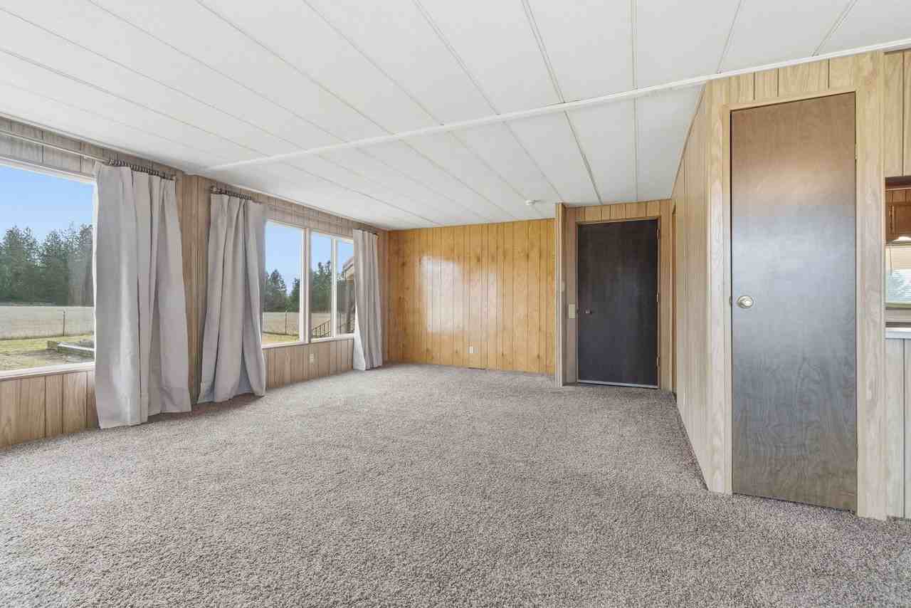 8202 E Elk To Highway Rd - Photo 6 of 33