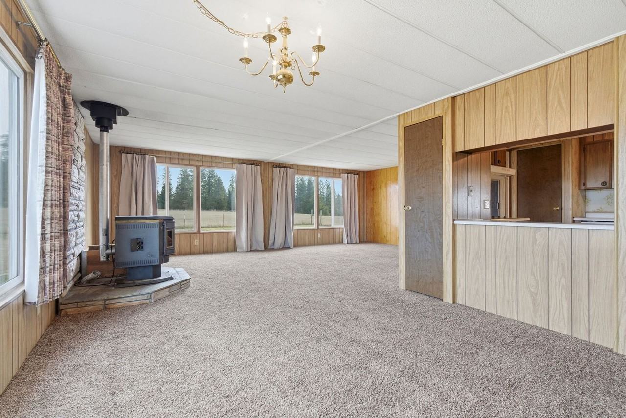 8202 E Elk To Highway Rd - Photo 7 of 33