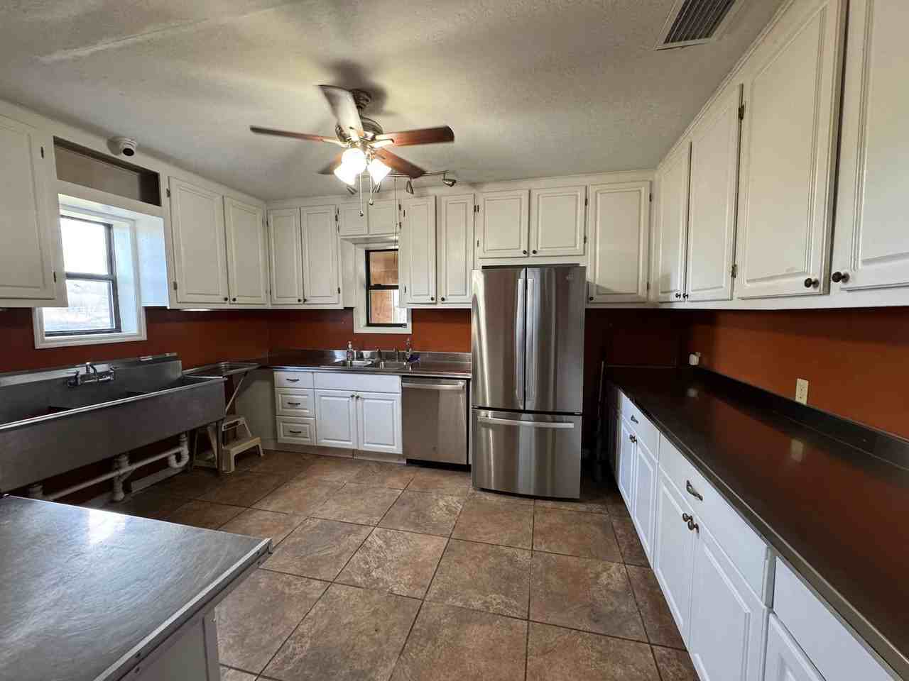 12610 Us Highway 129 - Photo 2 of 24