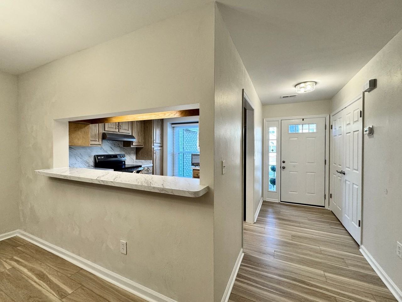 750 S Lake Cir - Photo 5 of 33