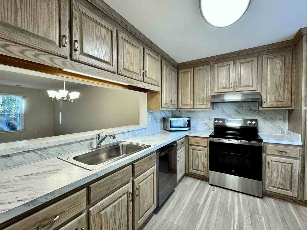 750 S Lake Cir - Photo 6 of 33