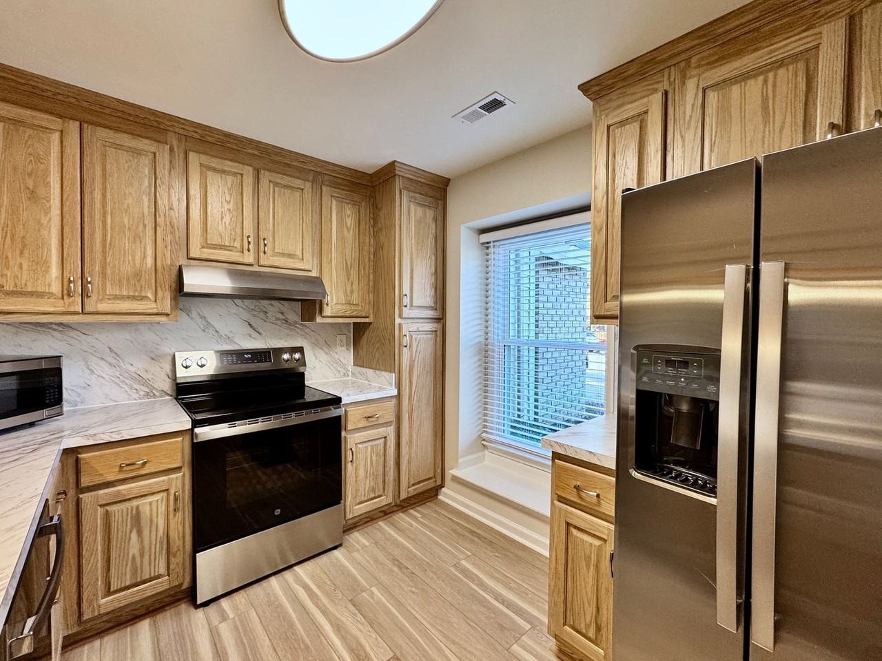 750 S Lake Cir - Photo 7 of 33