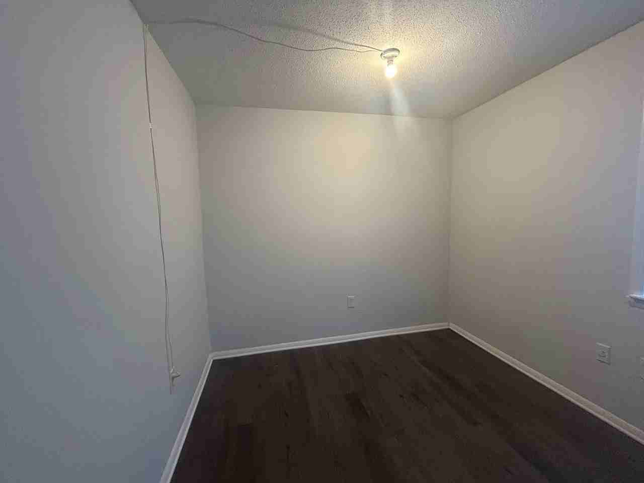 2250 Sunderland Rd #20B - Photo 6 of 8