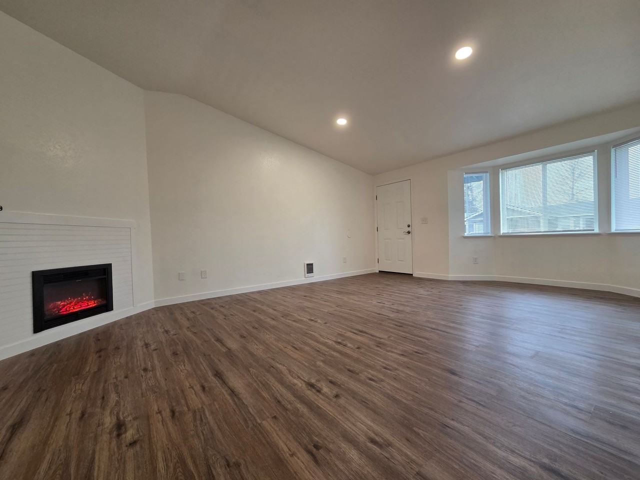 1106 106th Street Ct E - Photo 6 of 24