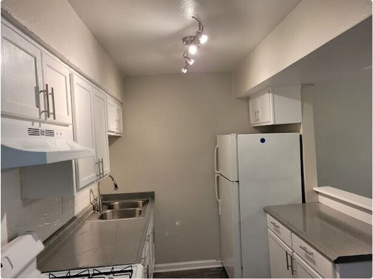 808 At South Center - Photo 6 of 10