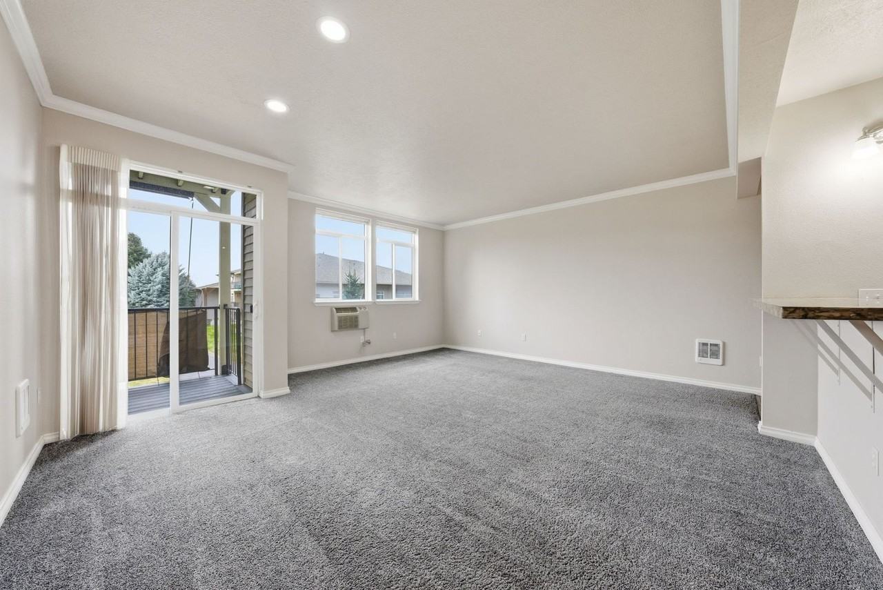 22855 E Country Vista Dr - Photo 6 of 24