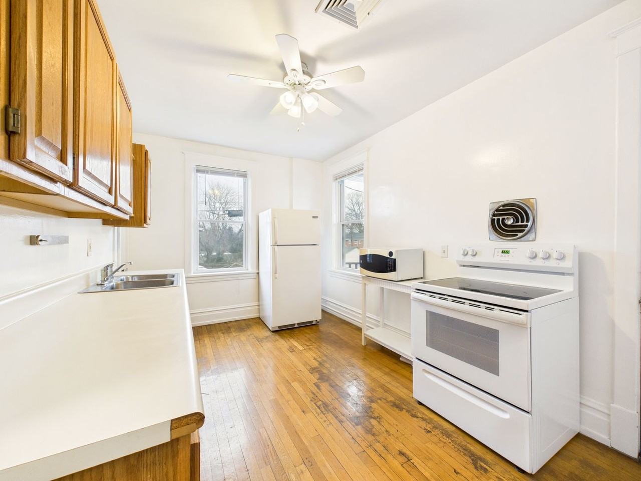 2449 N 2nd St - Photo 3 of 26