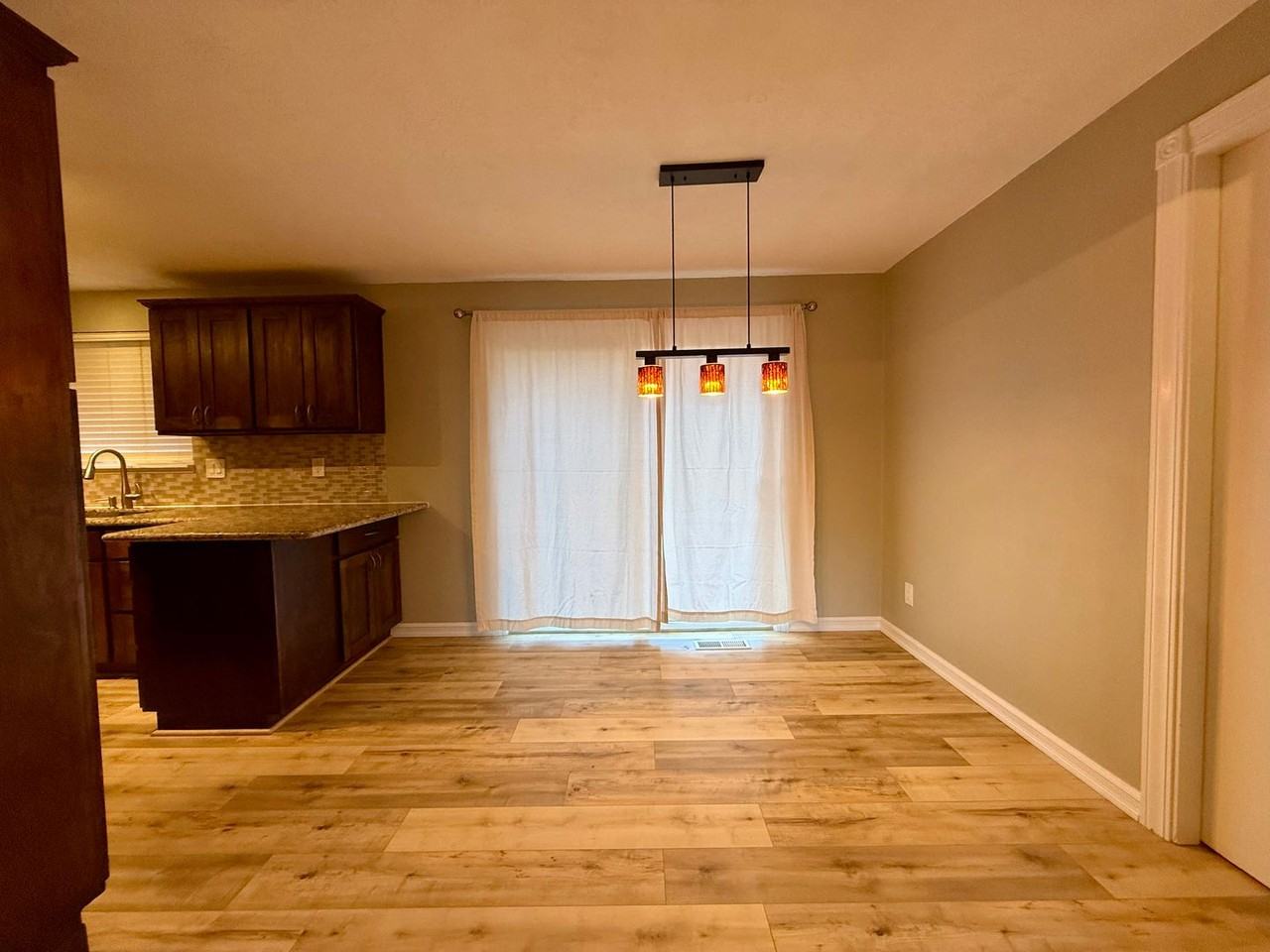 15571 Se Patricia Ct - Photo 5 of 21