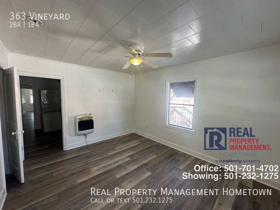 363 Vineyard St - Photo 2 of 9