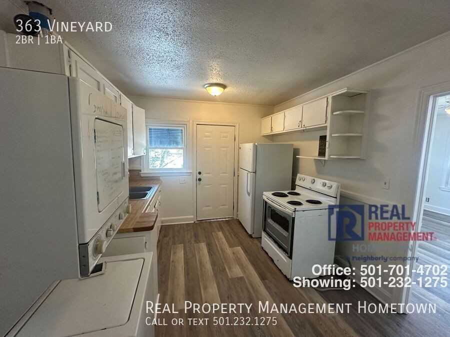 363 Vineyard St - Photo 5 of 9