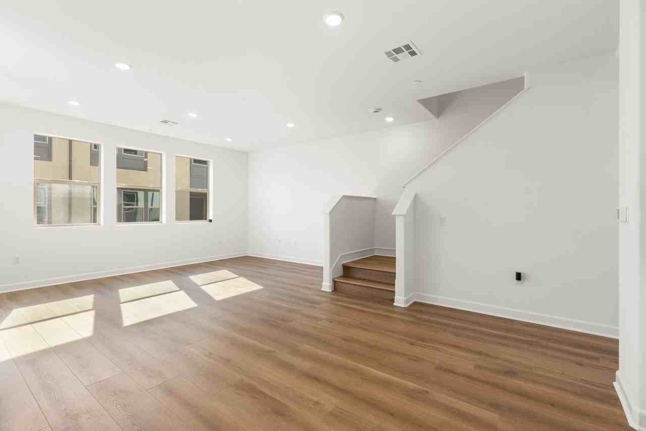 338 Summer Breeze Way - Photo 3 of 49