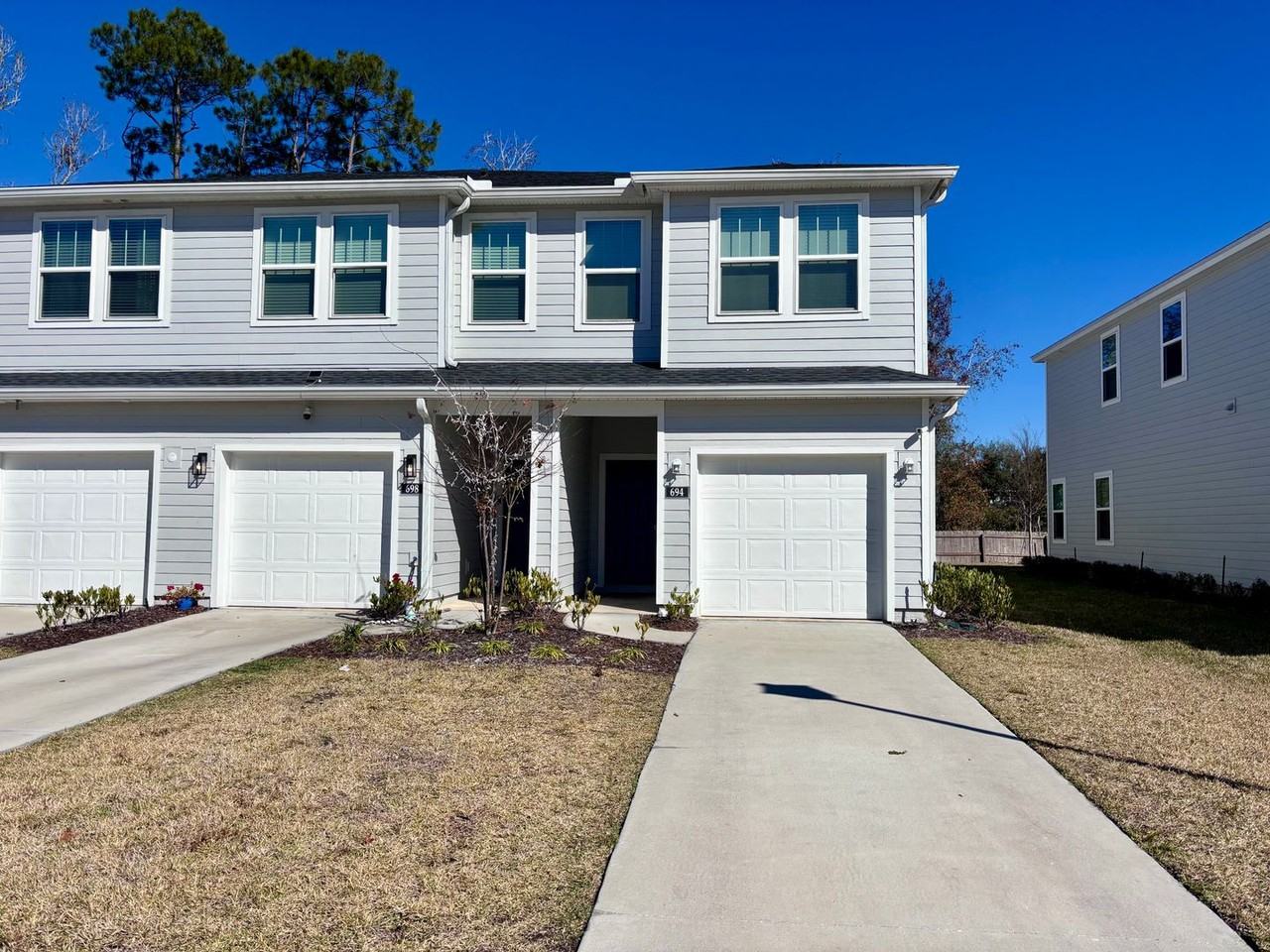 694 Holly Lakes Dr - Photo 3 of 42