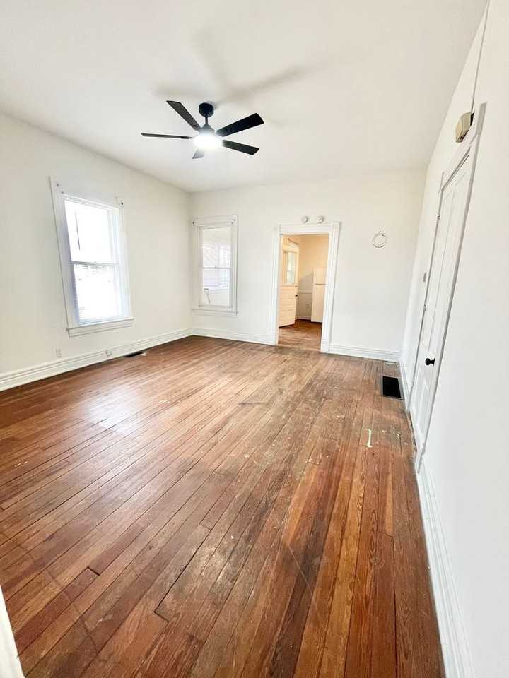 4105 S 3rd St - Photo 5 of 20