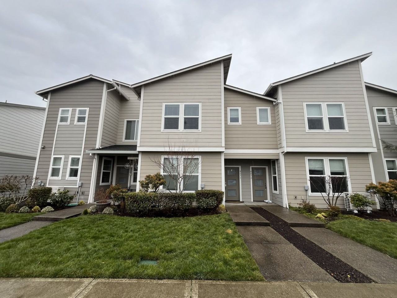 8071 Se Engelmann St - Photo 2 of 43