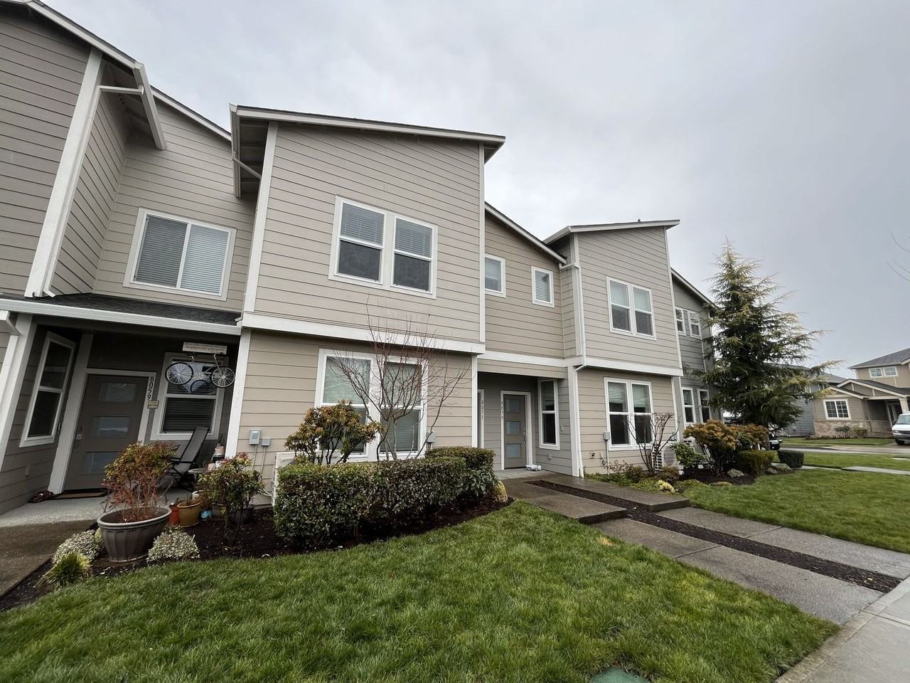 8071 Se Engelmann St - Photo 3 of 43