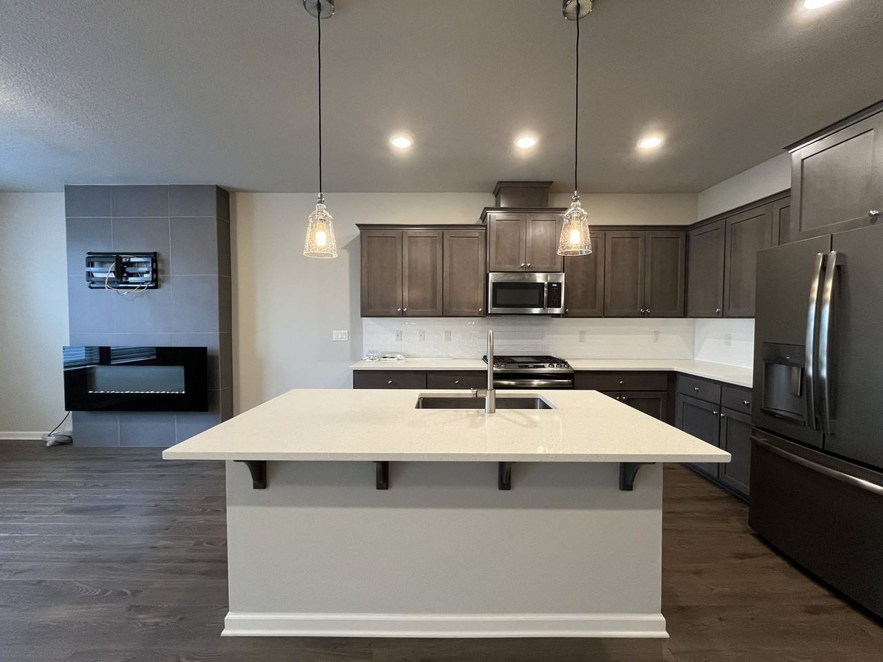 8071 Se Engelmann St - Photo 5 of 43