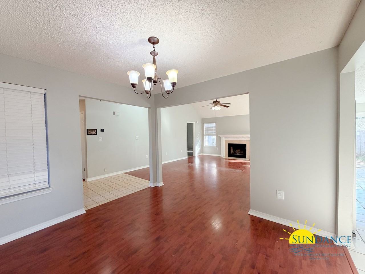 328 Brookwood Blvd - Photo 4 of 23