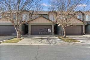 featured image of 2071 Madie Ln