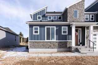 715 Pine Ridge Ln - Photo 1 of 1