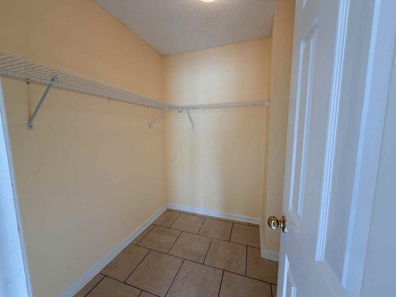 1624 Berry Hill Ct - Photo 6 of 22