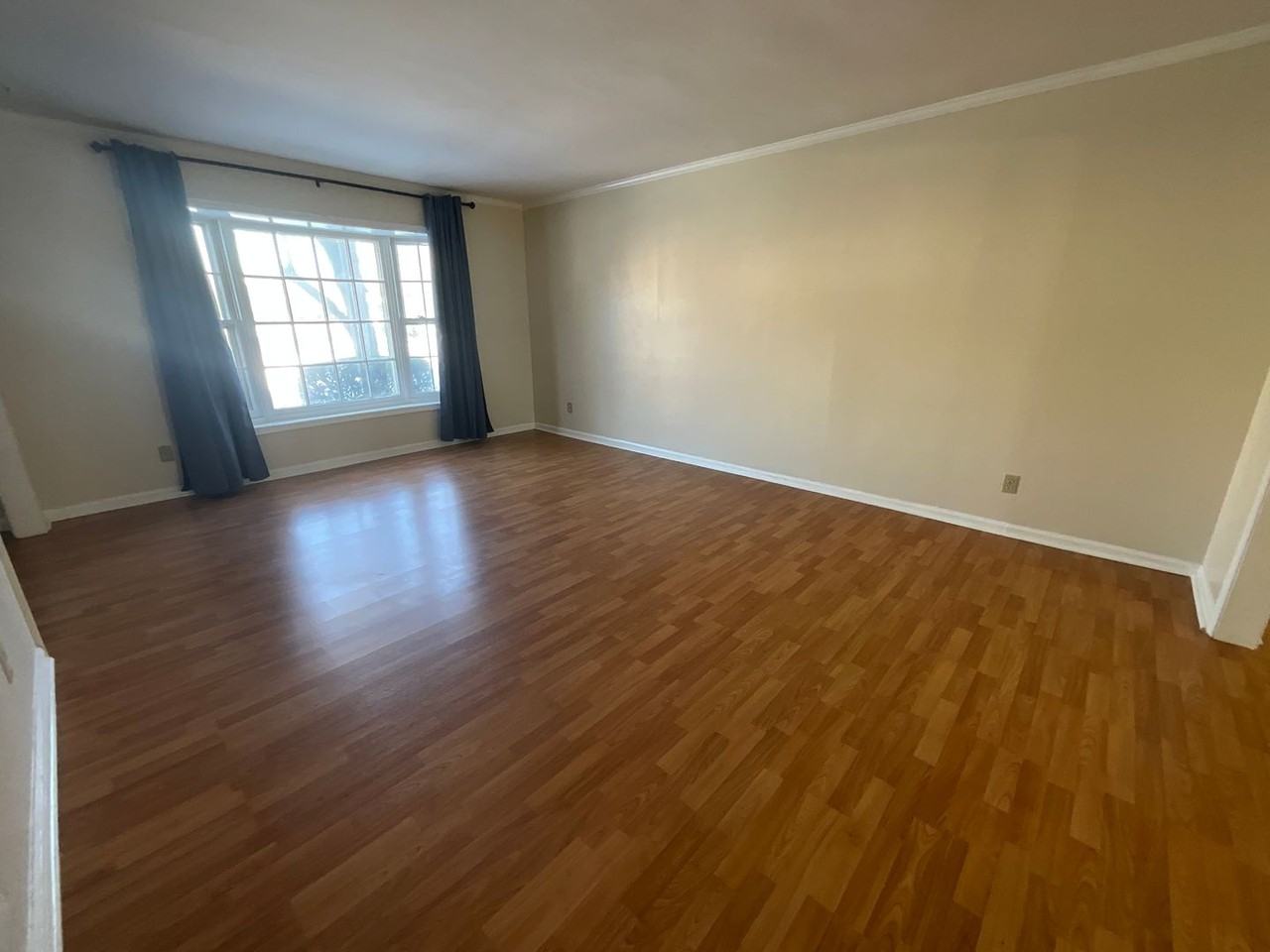 3202 Regents Park Ln Unit E - Photo 6 of 19