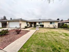 featured image of 529 E Escalon Ave