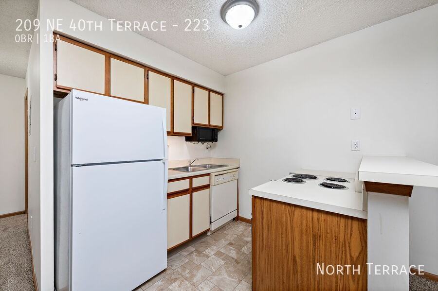 209 Ne 40th Ter #223 - Photo 7 of 12