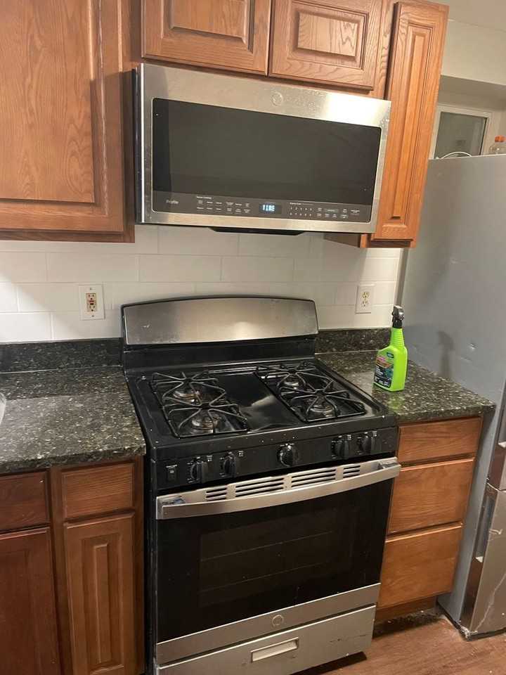 17 Grand St - Photo 2 of 14