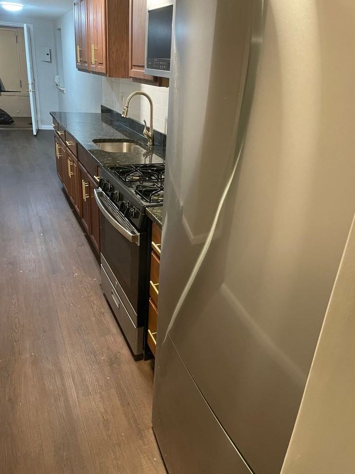 17 Grand St - Photo 4 of 14