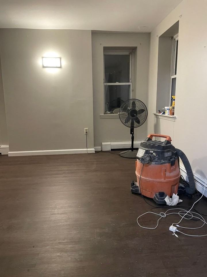 17 Grand St - Photo 7 of 14