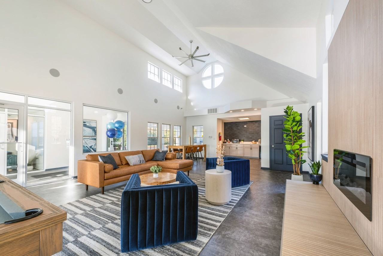 Loch Haven - Photo 5 of 21