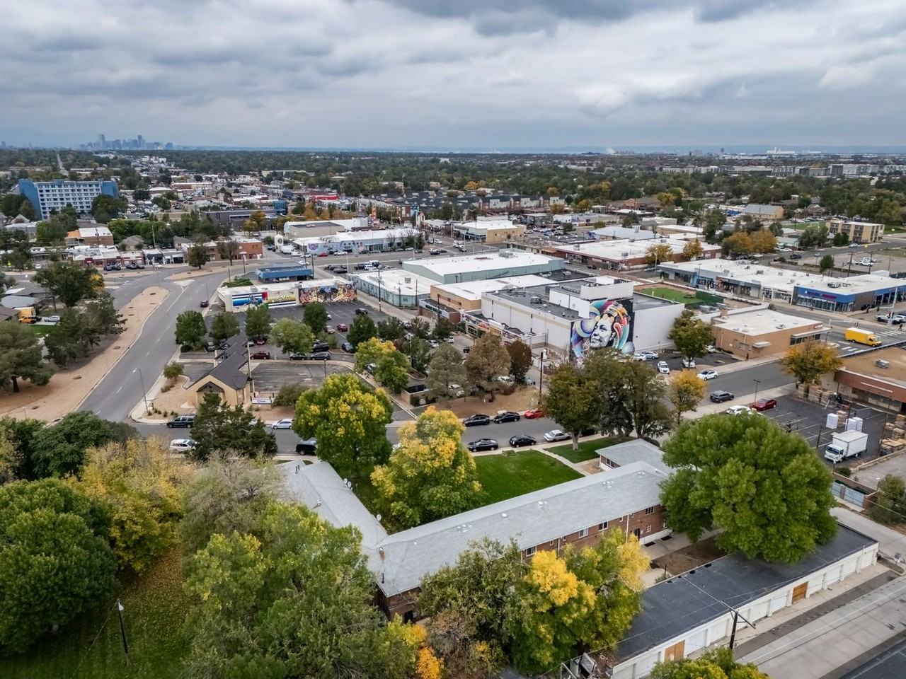 1456 Galena St - Photo 4 of 34