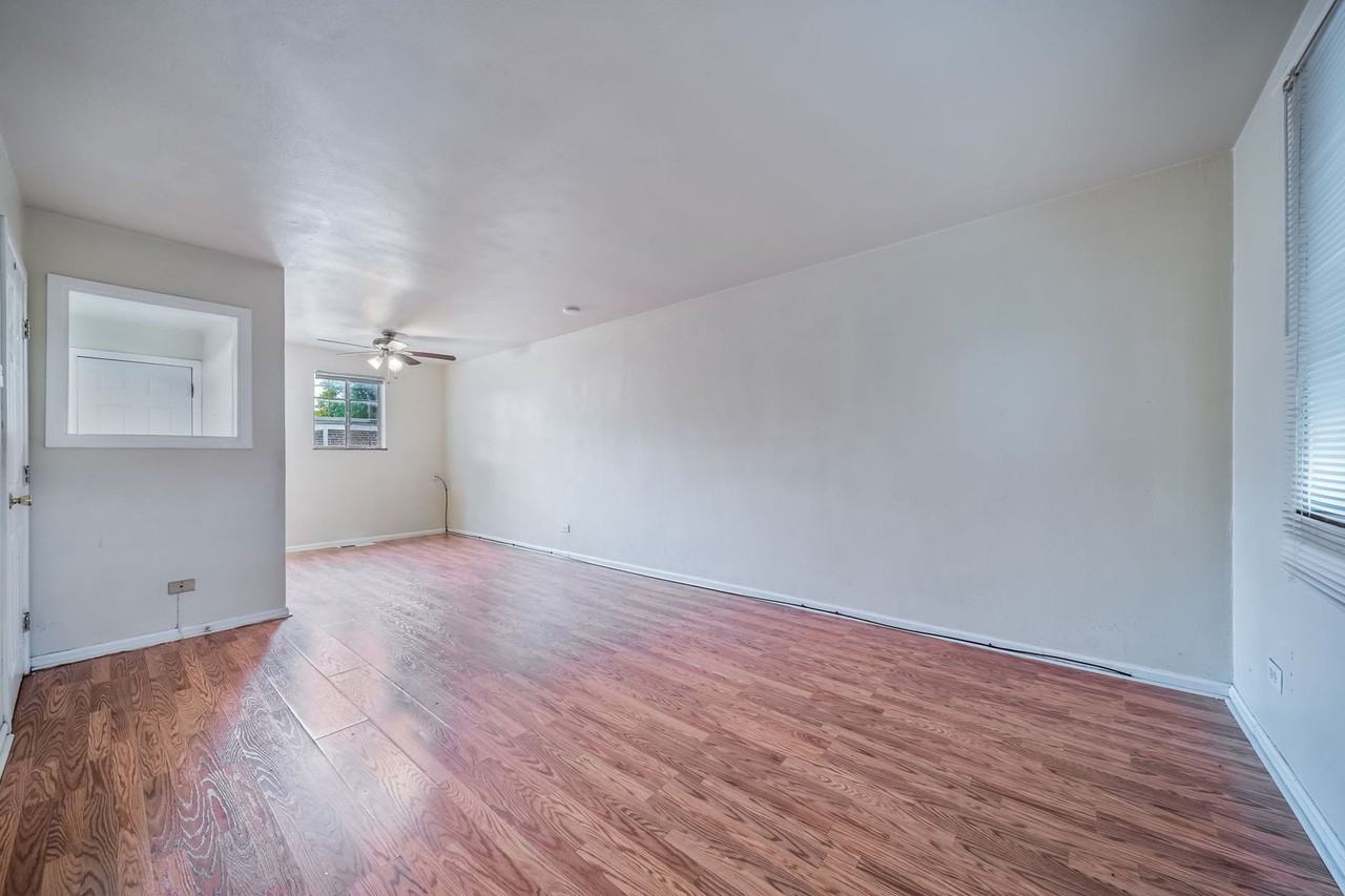 1456 Galena St - Photo 7 of 34