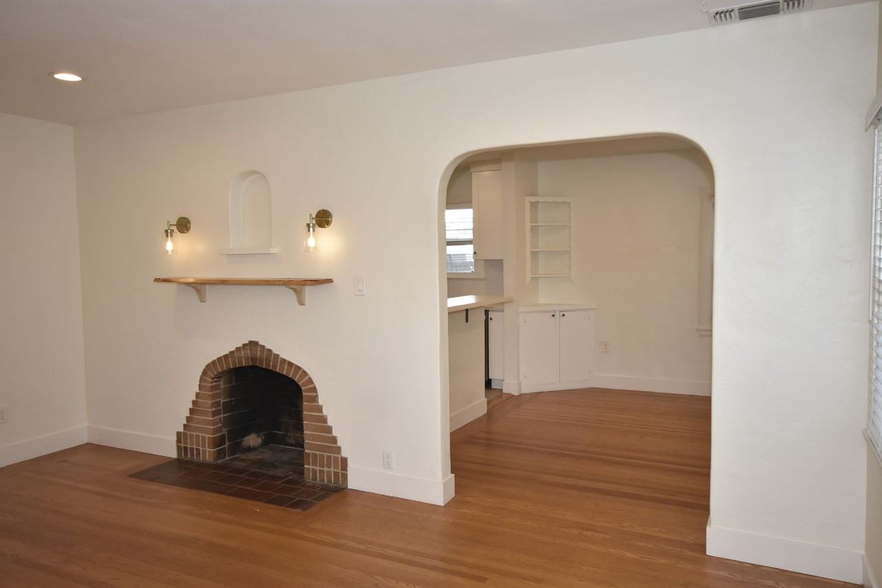 1917 3rd Ave - Photo 5 of 21