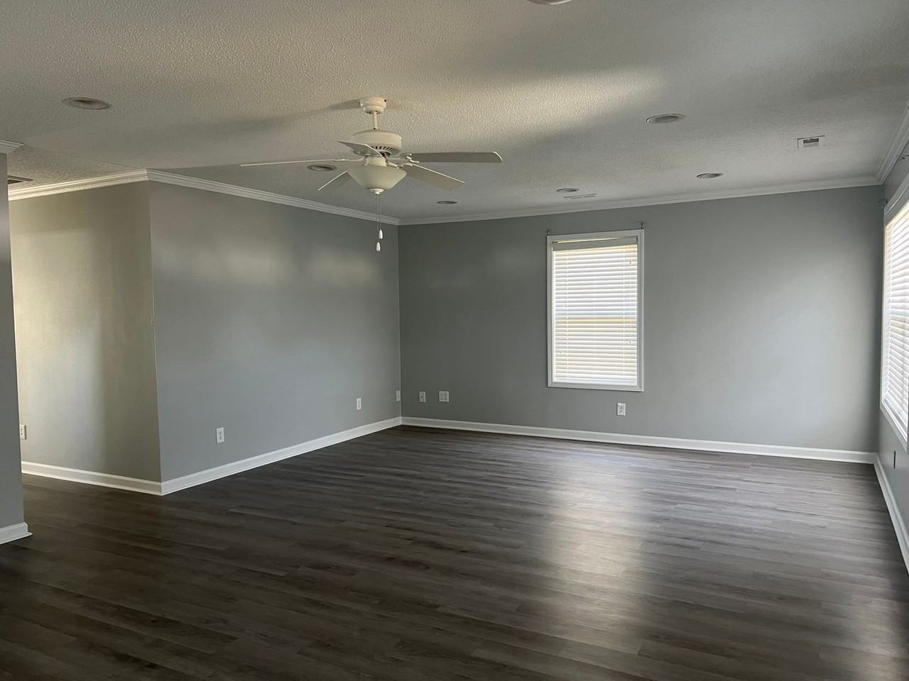 414 Wallingford Cir - Photo 4 of 16