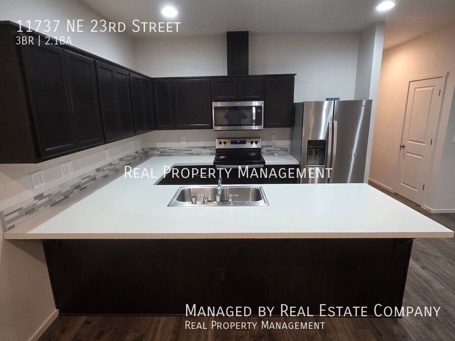 11737 Ne 23rd St - Photo 4 of 26