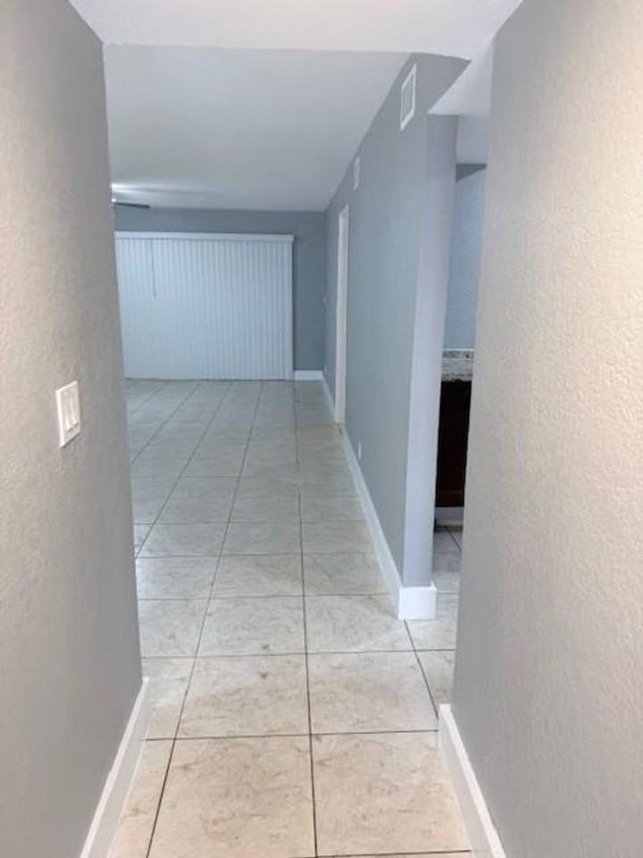 212 Nw 46th Ct - Photo 5 of 18