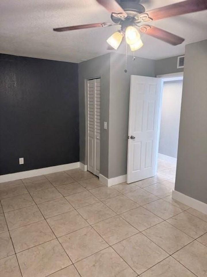 212 Nw 46th Ct - Photo 6 of 18