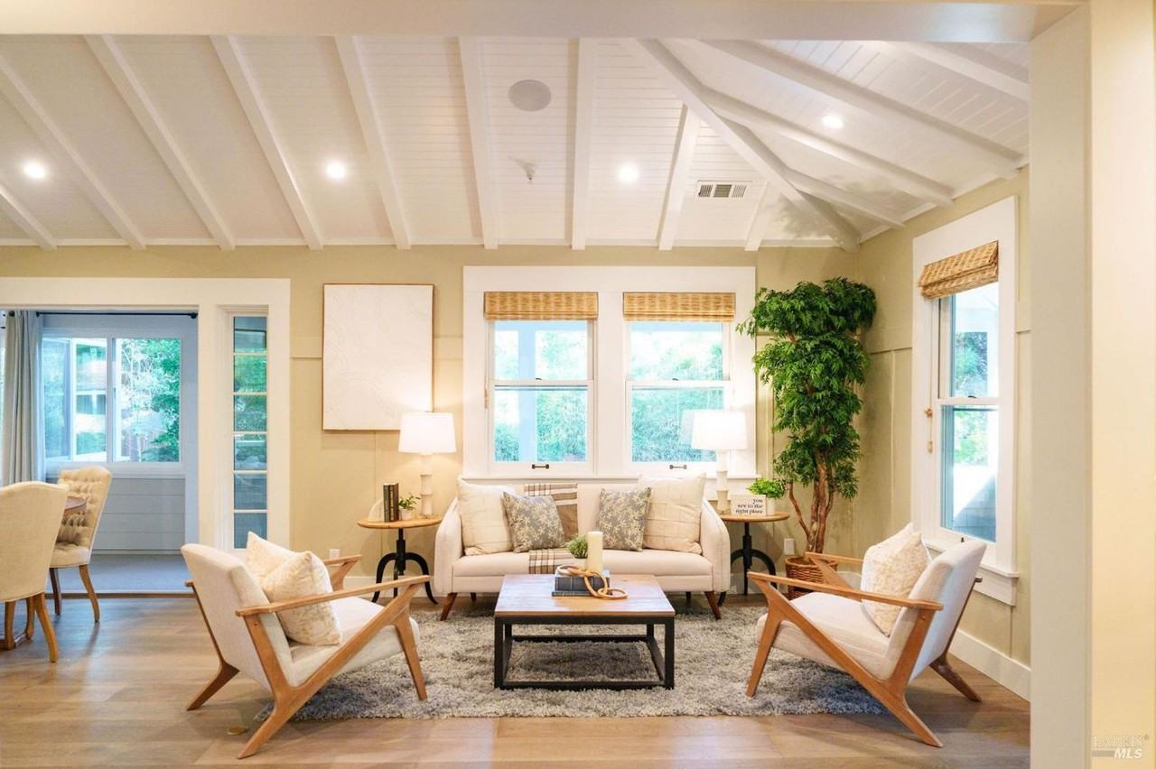 1610 Myrtle St - Photo 6 of 41