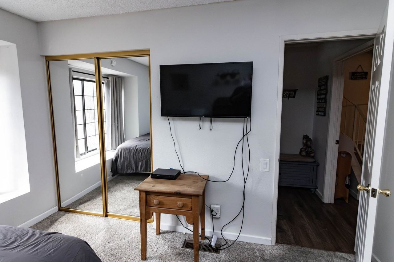 737 Cienega Rd #B - Photo 4 of 17