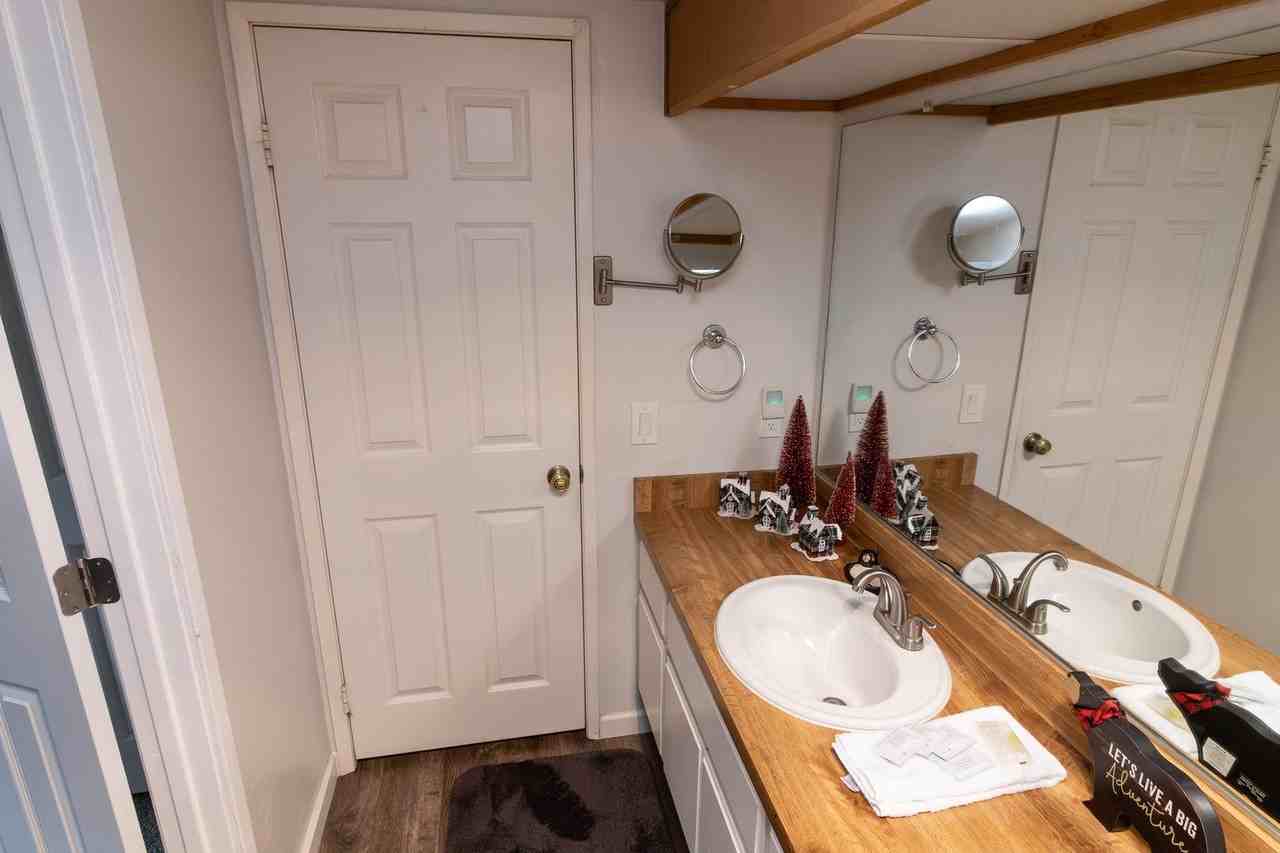 737 Cienega Rd #B - Photo 6 of 17