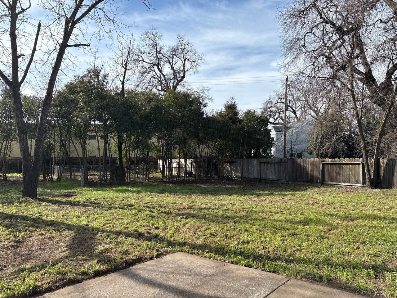 30 Oak Dr - Photo 2 of 10