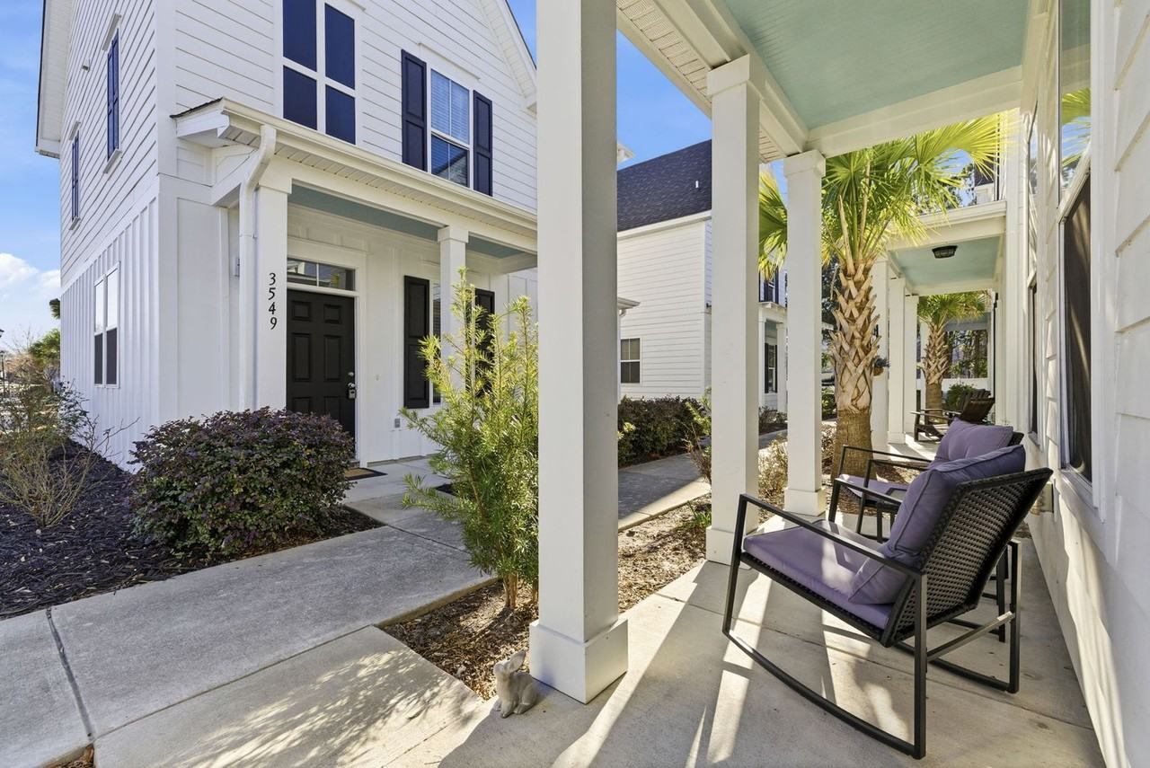 3557 Bristol Ln - Photo 2 of 13