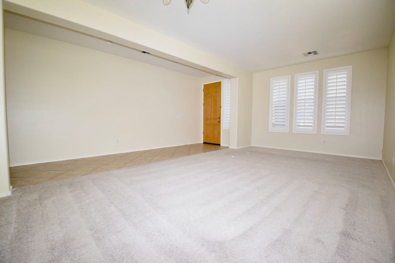 2909 E Country Shadows St - Photo 6 of 29