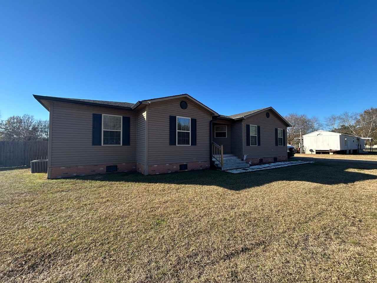 424 Sonnier Rd - Photo 2 of 12