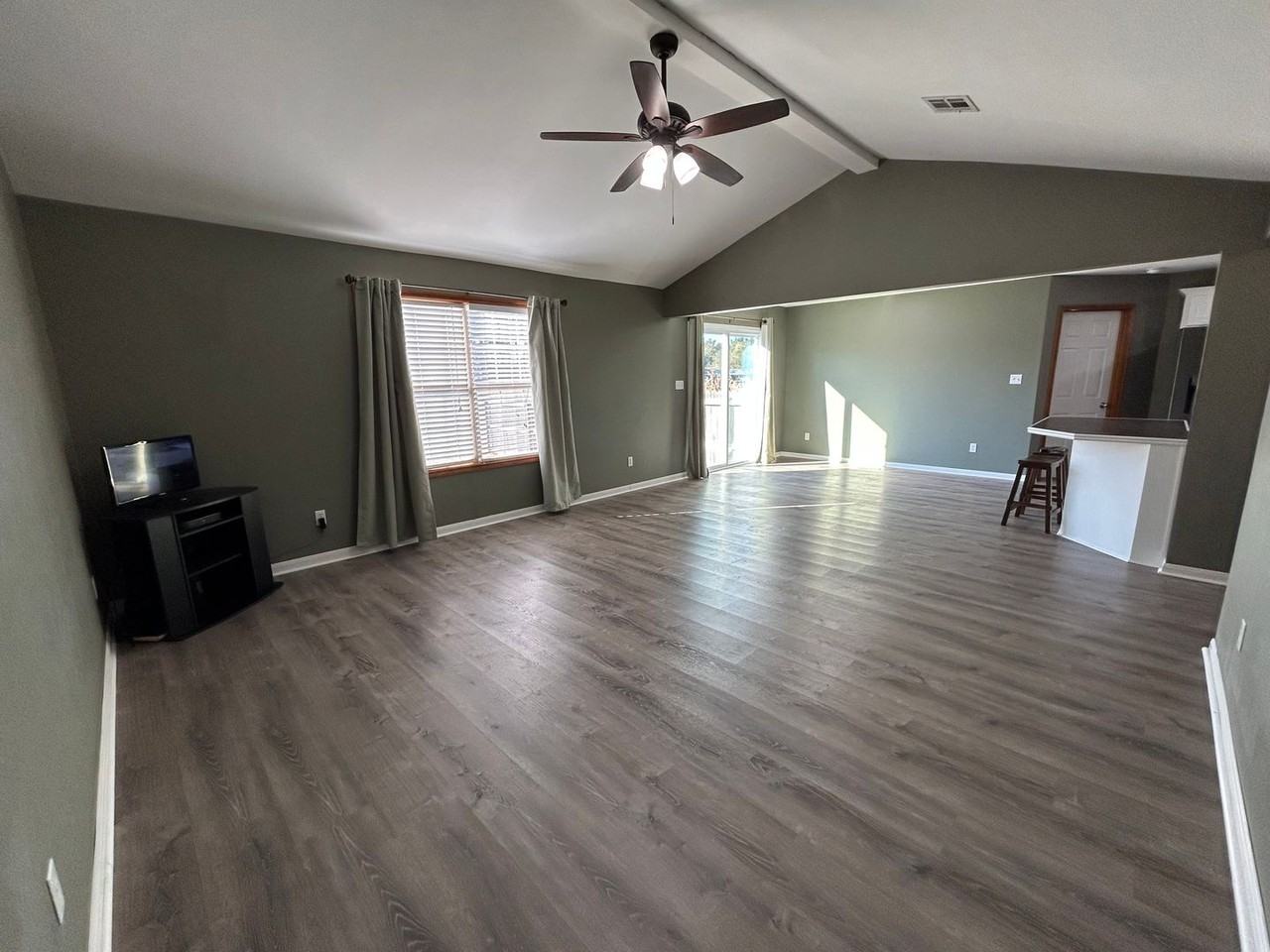 424 Sonnier Rd - Photo 5 of 12